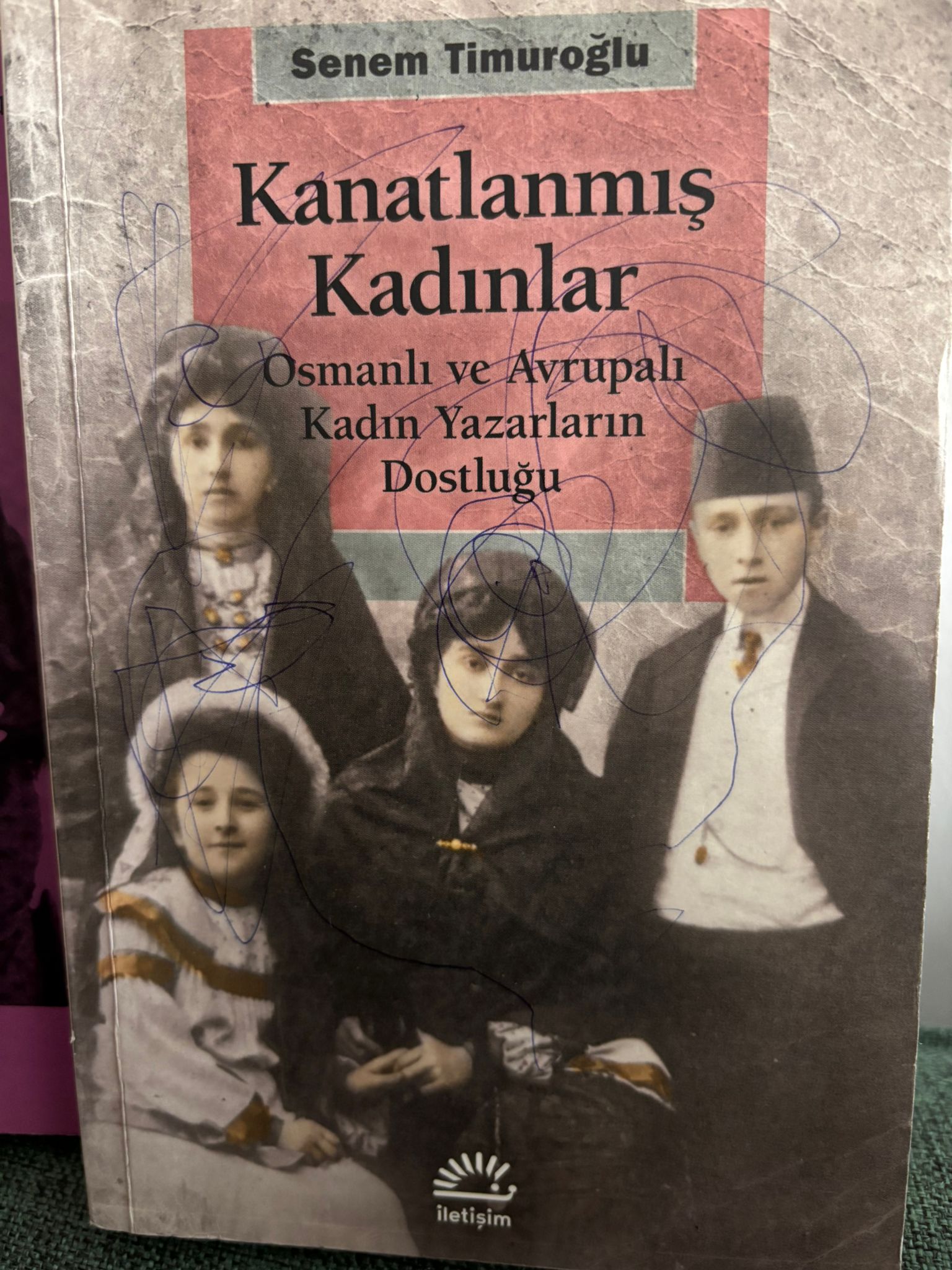 Kanatlanmış Kadınlar 